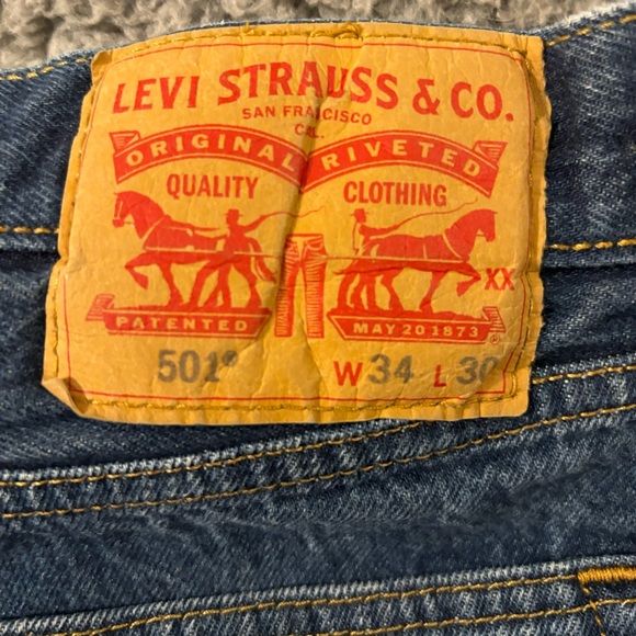 Levi 501 - Picture 3 of 3